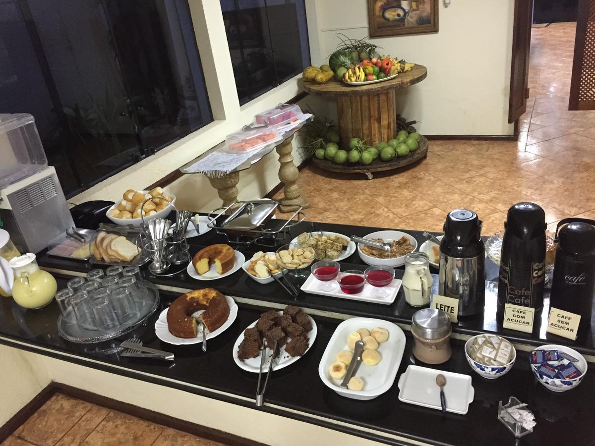 Oyo Hotel Sampaio Itumbiara Luaran gambar